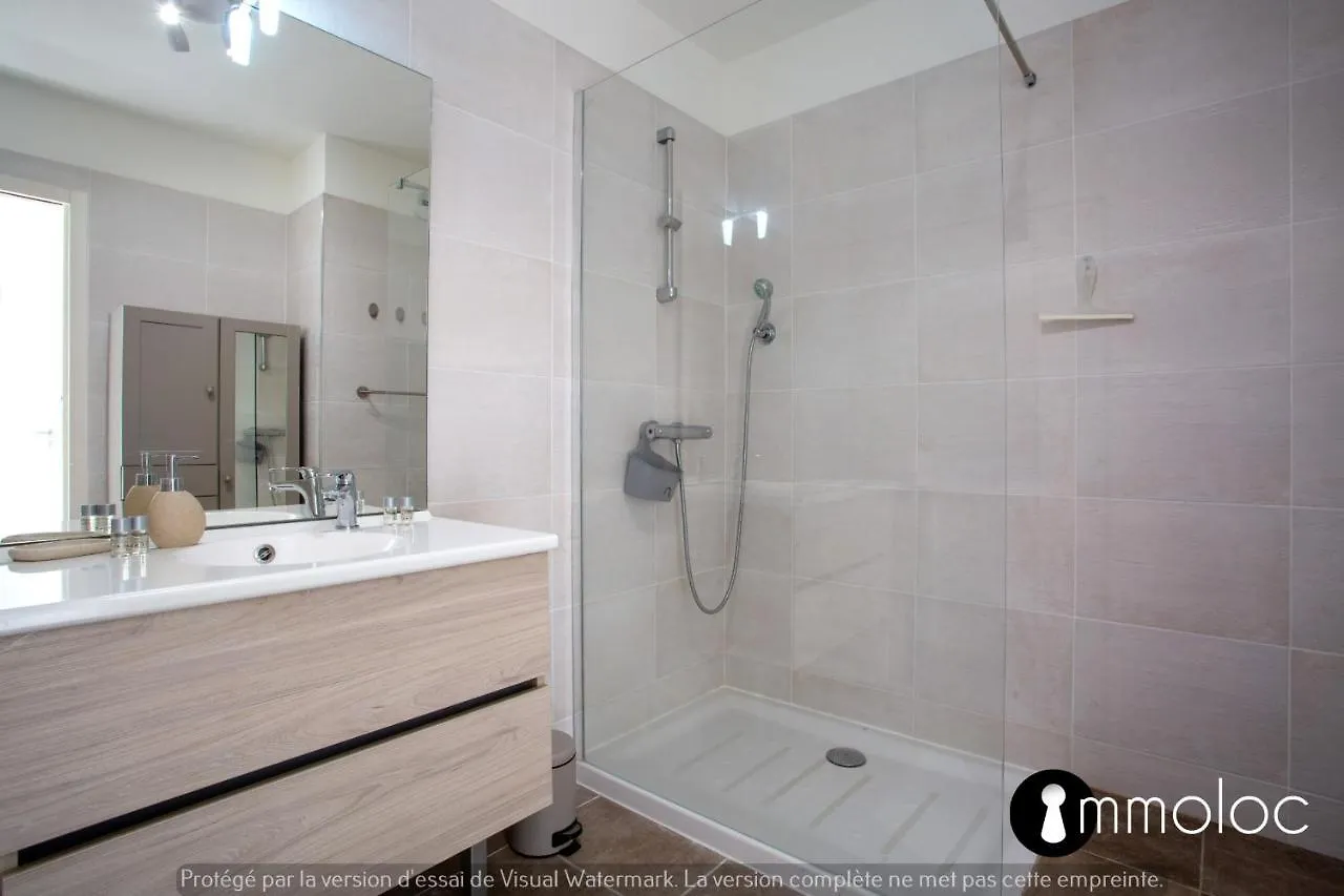 Air-Conditioned Apartment With Pool Garage In A Luxury Residence Nice 0*,  France